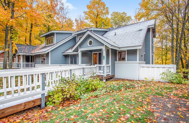 Maison paradisiaque près des pistes avec table de billard, terrasse privée et aménagement spacieux!