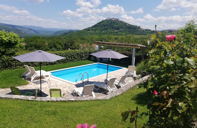 Jolie maison pour 8 personnes avec piscine
