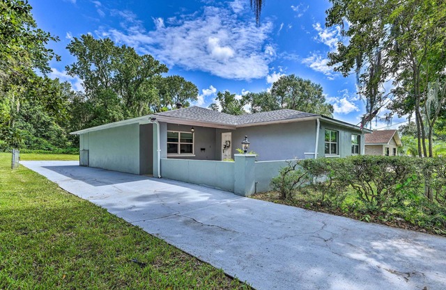 Lovely Lakeland Home w/ Game Room, Near Lake!