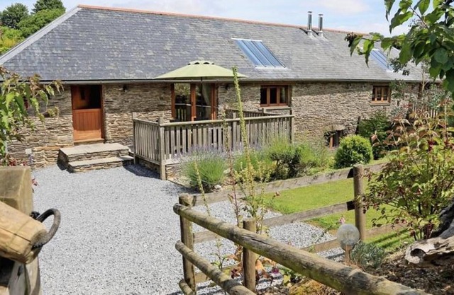 GRANDE CONVERSION GRANDE GRANGE NR DARTMOUTH - PUB VILLAGE, BALADES, WIFI
