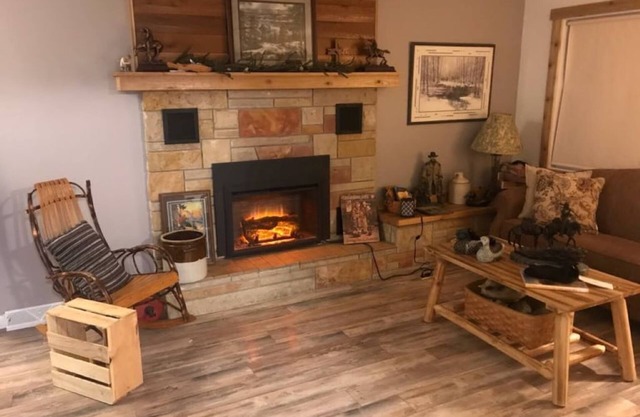 Lovely location close to the lake and downtown Lake CIty & Several beaches.
