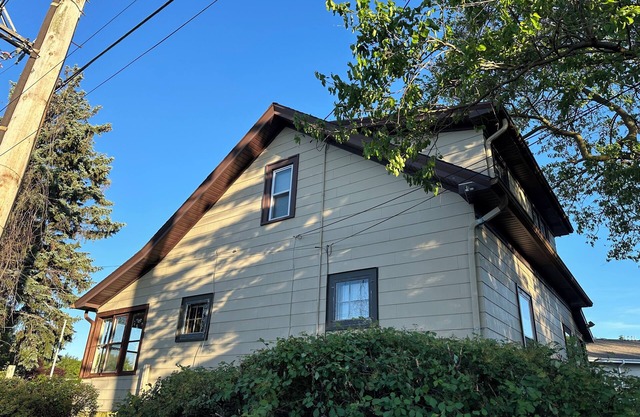 Lovely Milwaukee / West Allis Bungalow Home ^ Only 12 min from RNC Convention