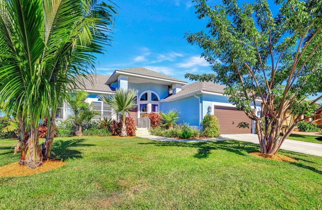 1640 Almeria Court: 3 BR, 2 BA House à Marco Island, 7 personnes