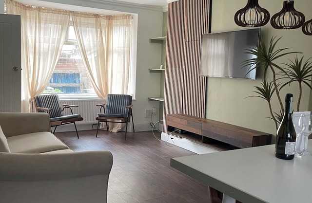 Lovely Premium Chatham Home
