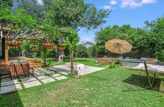 Lovely Ranch Home w/Cocktail Pool Near Dell