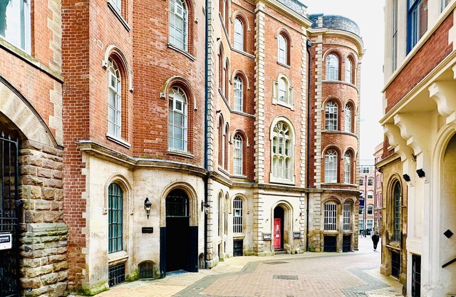 The Establishment 1-Bed Apartment in Nottingham