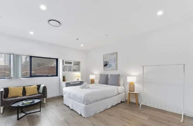 Lovely Studio in Burwood | MHS