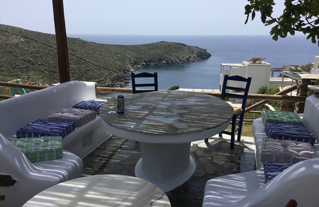 Beau studio sur la meilleure plage avec jardin privé.