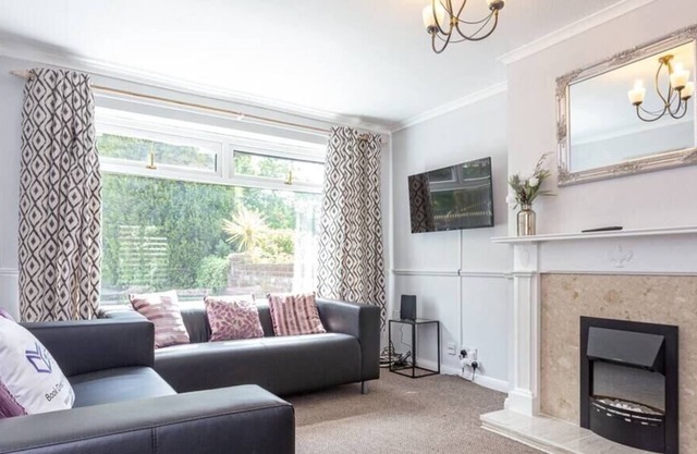 Lovely Stylish 3 Bedroom House Central Gosforth