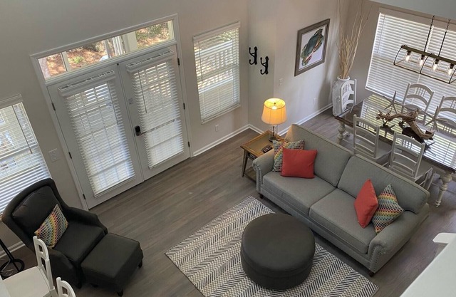 amenity cards and golf cart included with this rental!