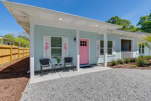 Lovely Vacation Home about 1 Mi to Ocean Isle Beach!