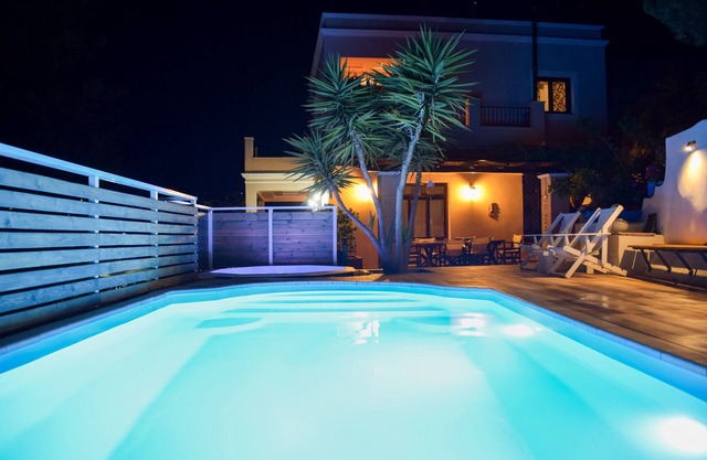Belle villa avec piscine et spa près de la plage- ΕΣΛ-1468Κ920Α0389001