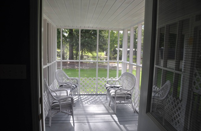 Lovers Lane Oasis Cottage ... Idéal pour un couple ou une petite visite en famille sur la Côte !!!