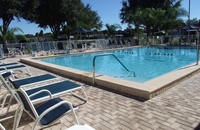 Low Vacation Cost / Cours Maison proximité d'un golf, Disney Orlando et Tampa