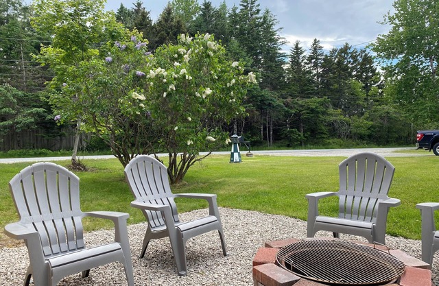 NEW! Lower level apartment, firepit, close to ACADIA, Lighthouse, SWHbr hikes.