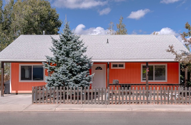 Limited time reduce rates! The Grand Canyon Orange Blossom with A/C.