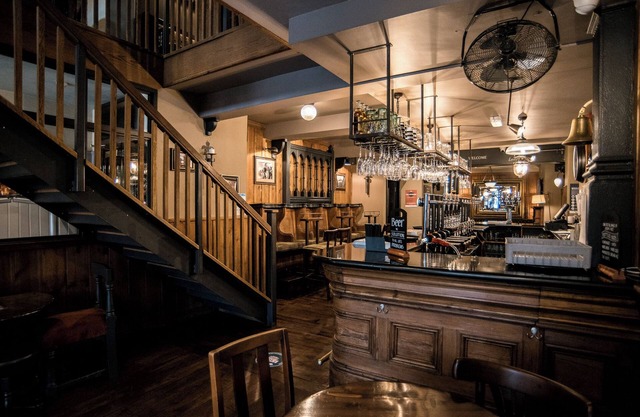 Lower Turks Head