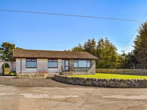 Lowesmuir Cottage
