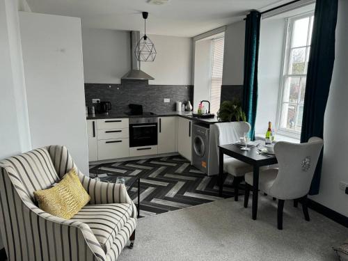 Lowther Apartment - 2 Bedrooms - Sleeps 4