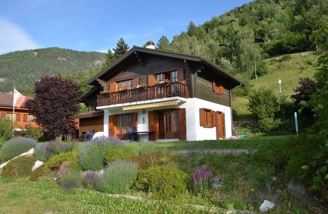 Loye: Chalet Le Colinet, à deux pas de Vercorin / Nax.