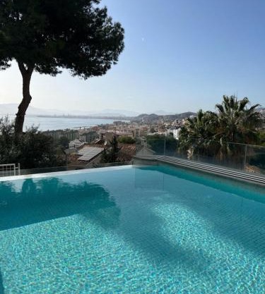 LU&CIA Villa Infinity