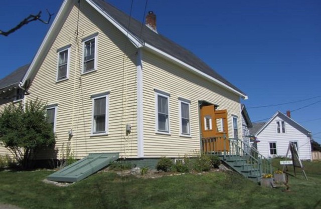 Lubec Downeast Village Appartement au rez-de-chaussée-- Marche à la plage et aux restaurants