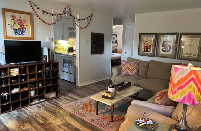 Luck o' the Irish-charming cottage1000/night 2 mi from ND stadium. Pet Friendly!