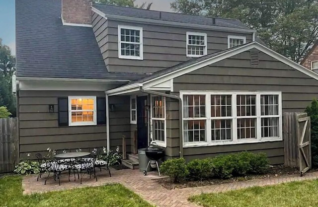 Luck of the Irish - 4 bedroom house, 1.5 miles to Notre Dame