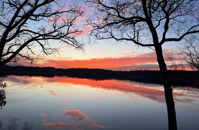 Lucky Lake Life—20 minutes from Notre Dame!!