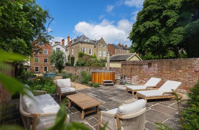 Ludlow Townhouse