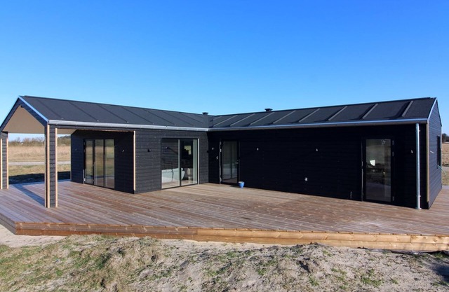 "Luisa" - 1km from the sea by Interhome