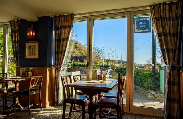 Lulworth Cove Inn
