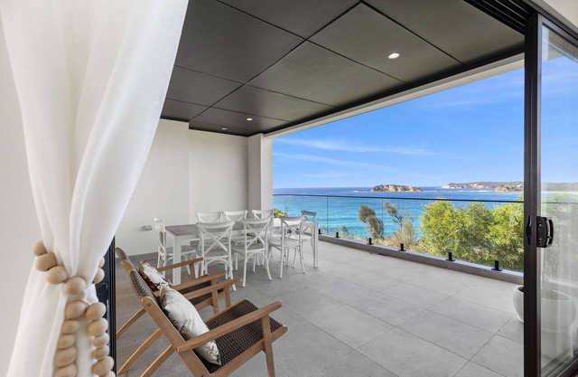 Luma Vista | Overlooking McKenzies at Malua Bay | Ocean views for days | Wifi