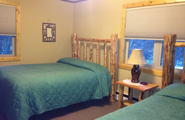 Lumberjack Lodge Unit # 3 Ski in / Ski Out