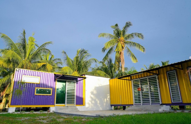 Séjour conteneur / cabine Lumut Cube à proximité du terminal de la jetée de Pangkor Island