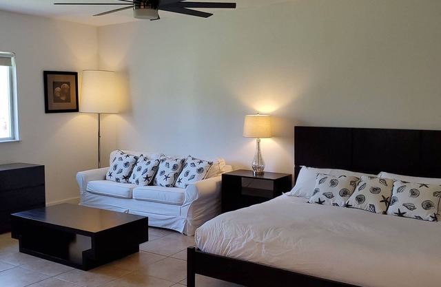 "Luna Beach" Studio Villa