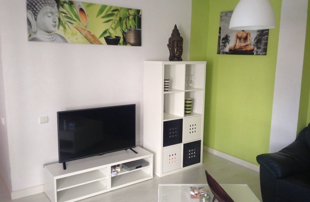 APPARTEMENT COZY AVEC 2 CHAMBRES PROCHE DE LA PLAGE AVEC VUE SUR LA MER