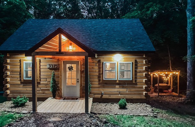 "Lured to the Lake" Cabin at Patoka - New Listing!