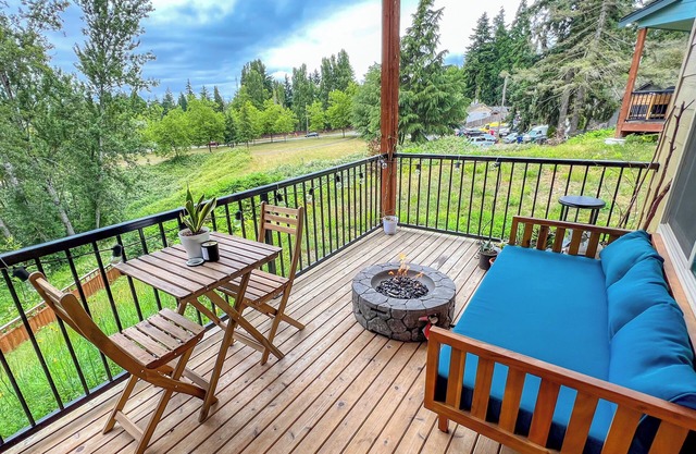 Lush Green Paradise, Fire Pit, No Cleaning Fee