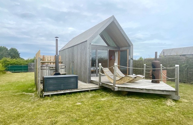 Lushna Petite 11 at Lee Wick Farm Glamping