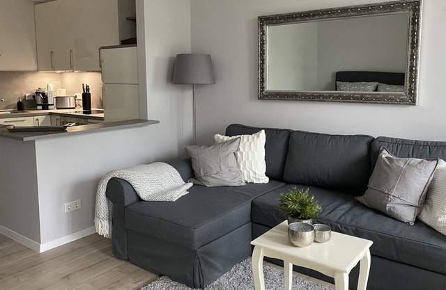 Lüttje time-out with sea view, WiFi and private parking included