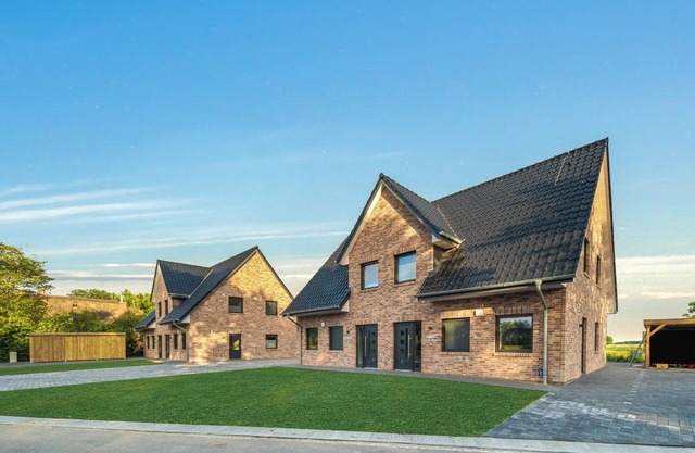 Luxurious holiday home "Luv" with terrace, garden, W-LAN, carport, e-charging station