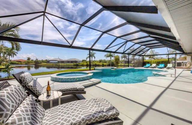 Lux Canal-Access Villa 5887: Pool, Spa & Pet-Friendly