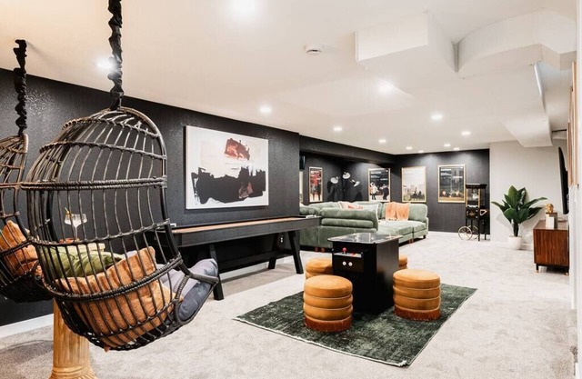LUX Home | HotTub, Movie Room, Firepit, 15m to DEN