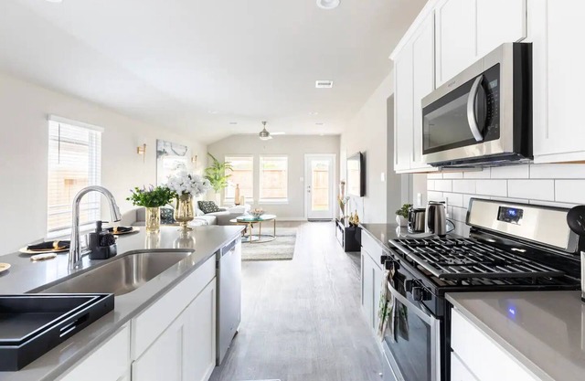 Luxe 3 Bedroom Centrally Located-near Hobby Airport, Med Centre, and NRG Stadium