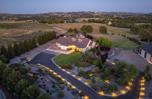 Luxe 6BR / 3BA, dort 14 w / 1500 pc salle de jeux et piscine à West Templeton