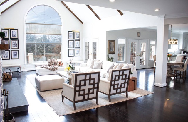 Luxe and Serene Living in Rural Potomac in Country Home w/ Hot Tub, Sauna