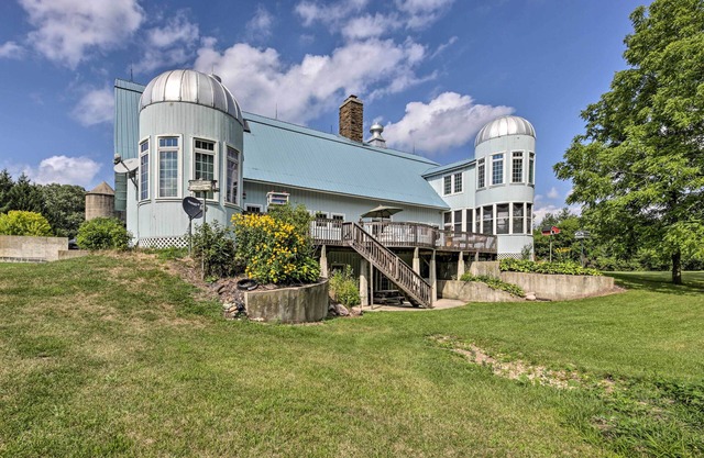 Luxe Barndominium w/ Home Gym, Theater, & More!