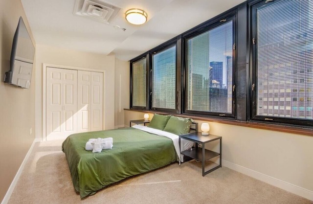 Luxe City Views | PREMIUM LOCATION | 24/7 Onsite Parking Free Gym + Terrace