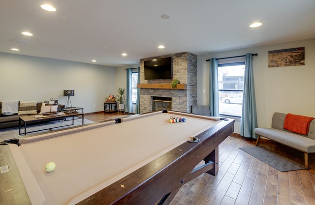 Luxe Indianapolis Home ~ 2 Mi to Downtown!